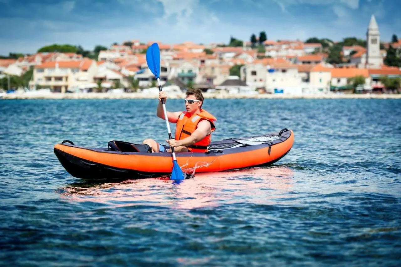 Apartment In Zdrelac With Balcony, Air Conditioning, Wifi, Washing Machine 4834-2 Croatia